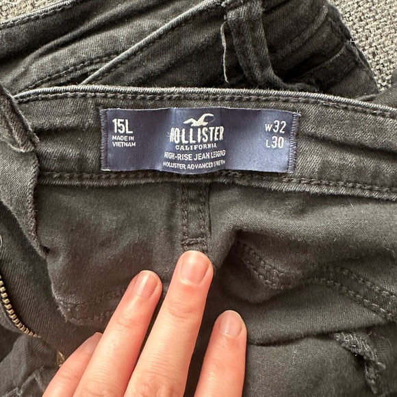Hollister High Rise Faded Black Jean Leggings 15L - Picture 2 of 3